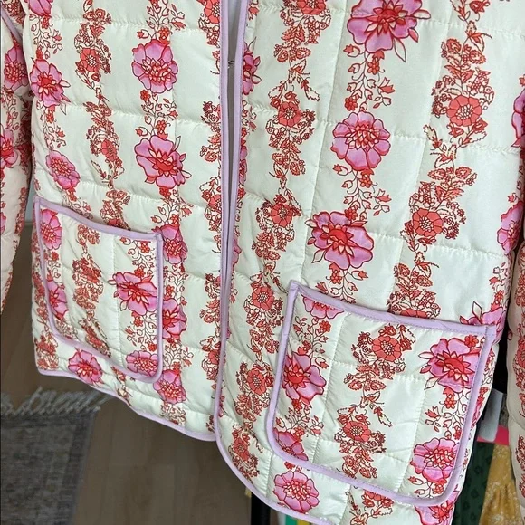 Women’s Jacket. Size Medium. - Picture 3 of 9